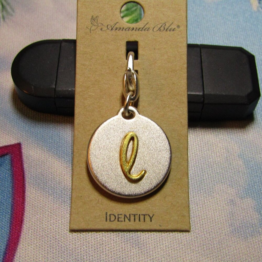 Bracelet Charms | Amanda Blu | Identity | l